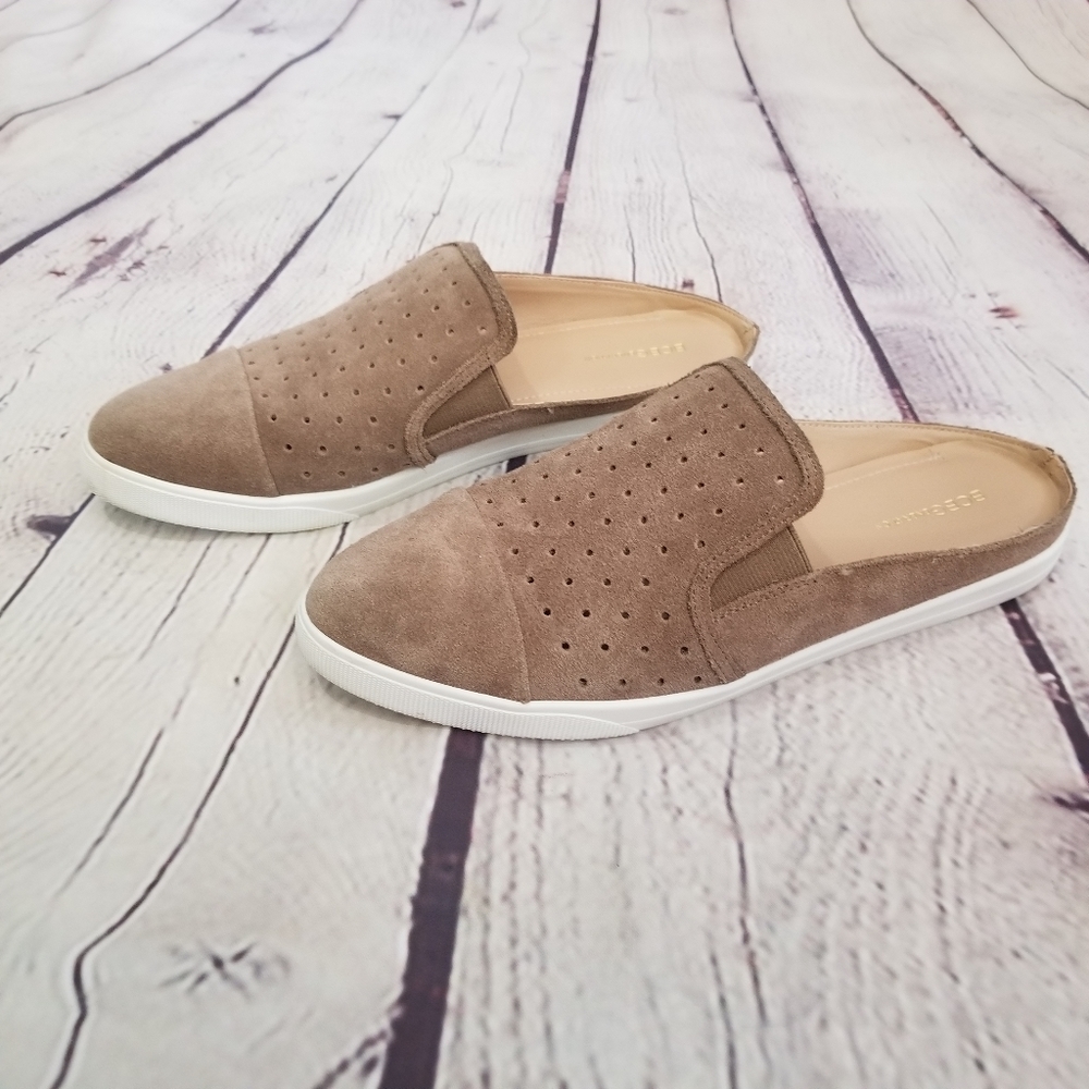 BCBGeneration slip on sneakers leather sz 8.5